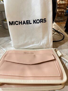 Michael Kors Pink & Cream Leather Wristlet With Dust Bag - Front Pocket & Zipper